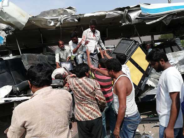 Image result for TSRTC- Lorry collision near Karimnagar, Six killing