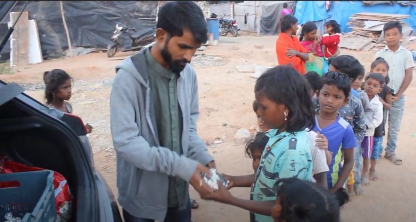 This Hyderabadi techie feeds 2,000 poor people daily