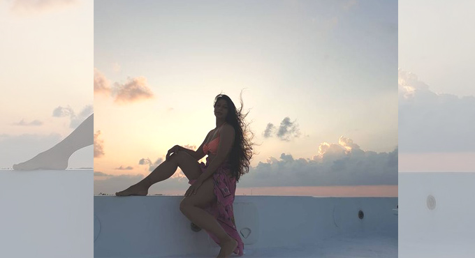 Tanishaa Mukerji shares yoga video from Maldives holiday