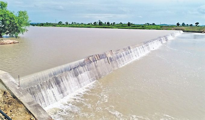 Attempt made to blow up check dam with explosives in Peddapalli