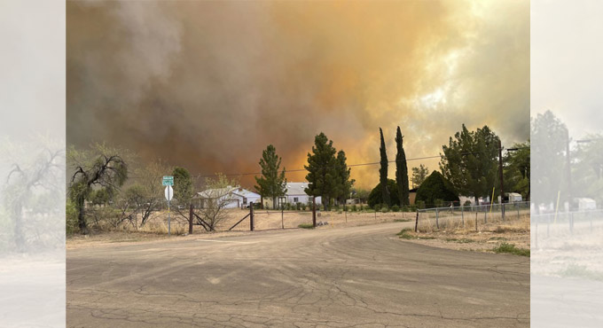 Arizona wildfire destroys 12 homes; 200 people evacuated