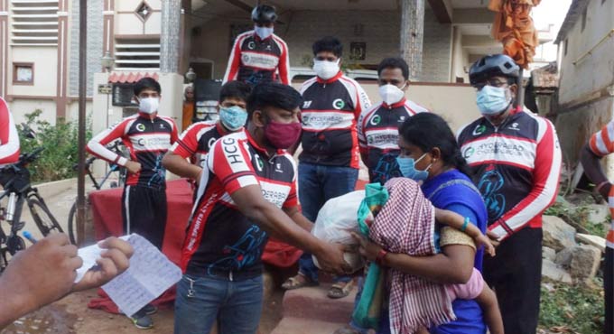 Hyderabad cyclists to the aid of Covid-hit