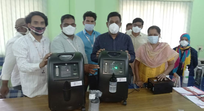Adilabad: Voluntary organisation donates two oxygen concentrators