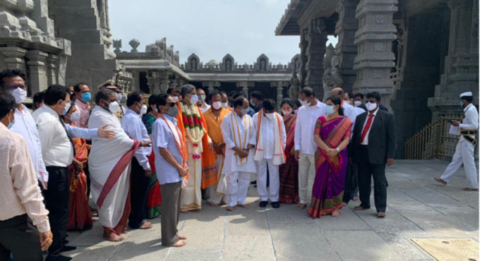 Telangana: CJI visits Yadadri, goes through renovated main temple