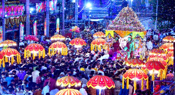 Hyderabad: Scores of devotees take part in Balkampet Yellamma Rathotsavam