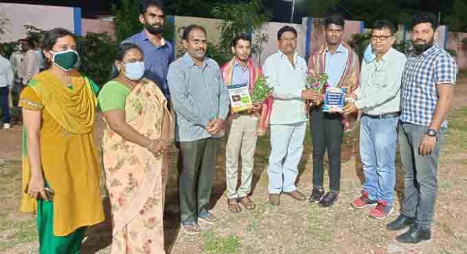 Adilabad MP extends Rs 20k aid to tribal rankers
