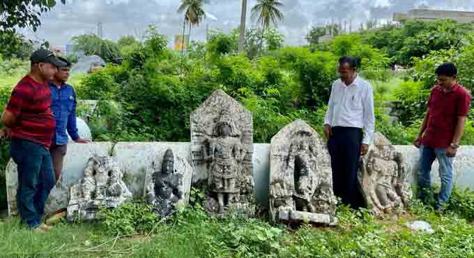 Kakatiya era sculptures found in Telangana