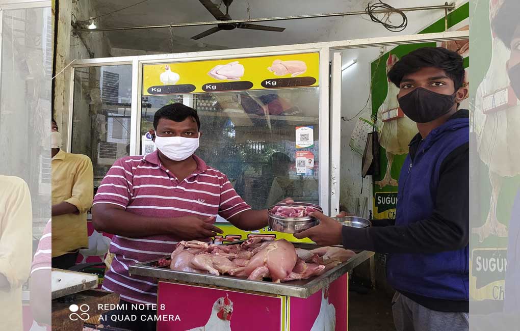 Chicken centre at Siddipet offers discount for customers avoiding use of plastic bags
