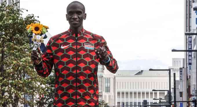 Kenya’s Eliud Kipchoge retains Olympic men’s marathon title