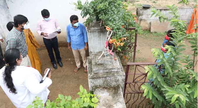 Enforce Covid norms in villages, Khammam Collector tells officials