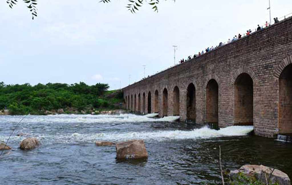 Hyderabad: Two more gates of Himayat Sagar opened - Telangana Today