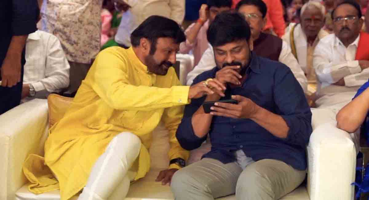 Balakrishna, Chiranjeevi come face-to-face on talk show