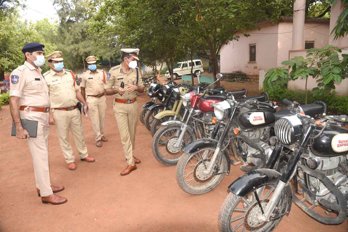 Warangal: Two bike lifters arrested, seven Royal Enfield bikes recovered