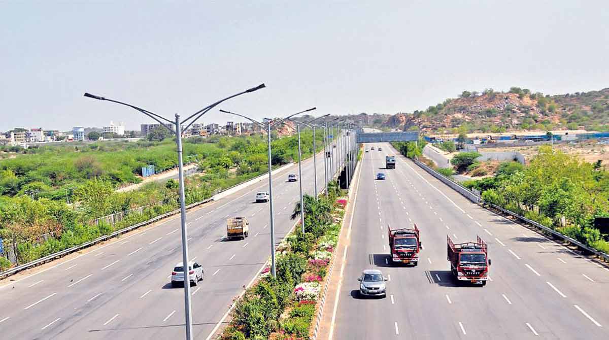 HMDA builds trumpet-shaped Interchanges to end traffic woes-Telangana Today