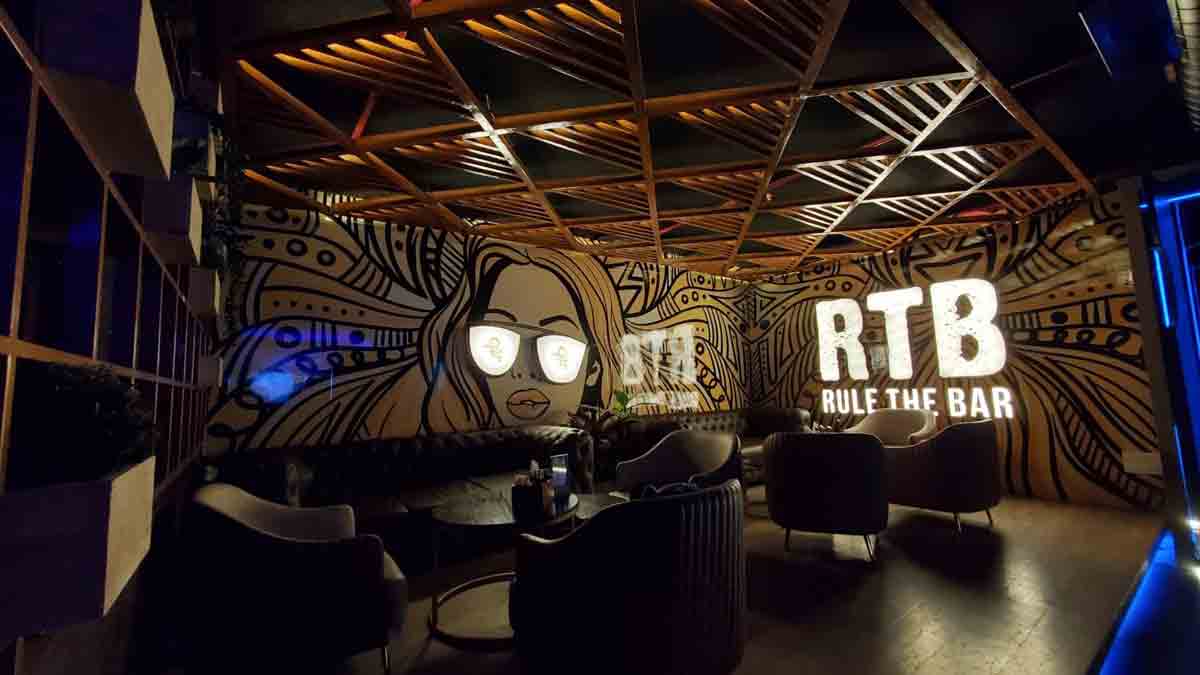 Check out this new bar in Hyderabad – Raise The Bar