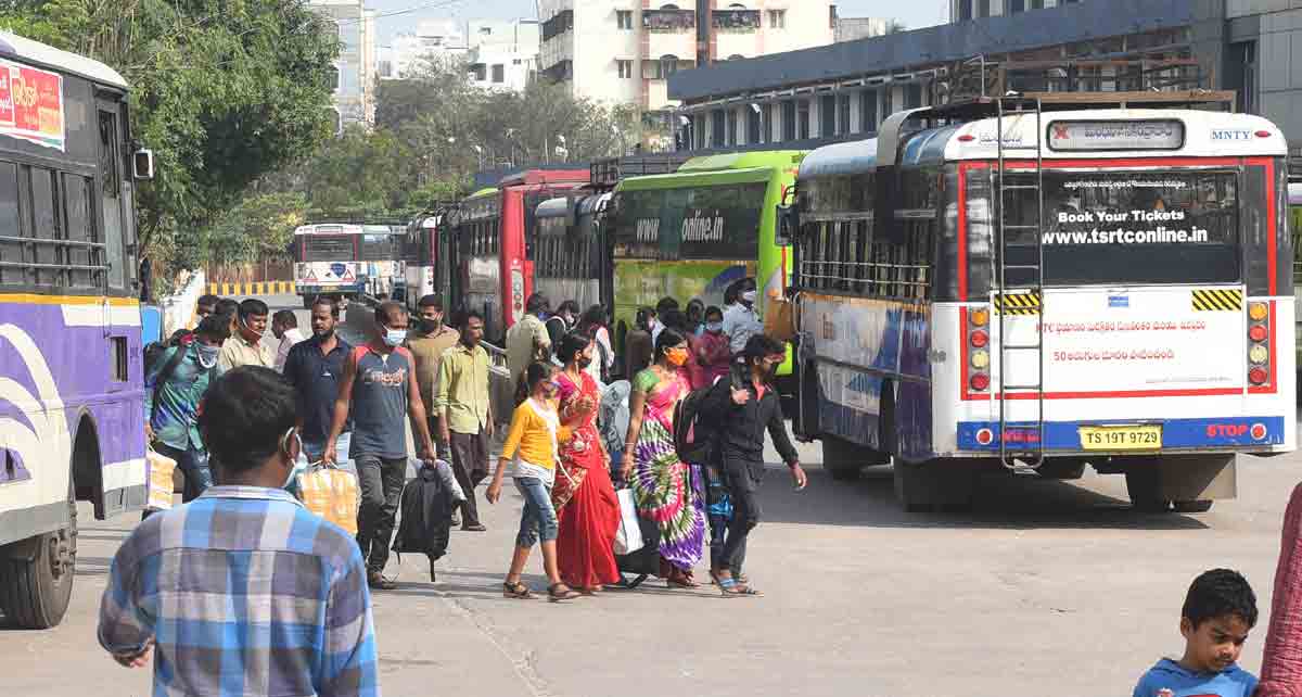 TSRTC transports 55 lakh passengers during Sankranti