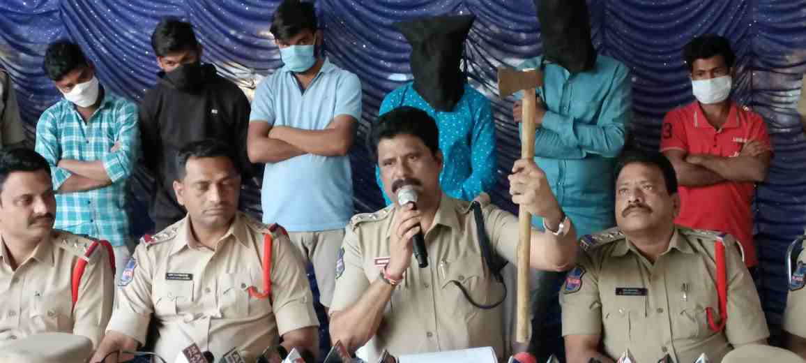 Sangareddy: Police crack Patancheru murder case, nab six person