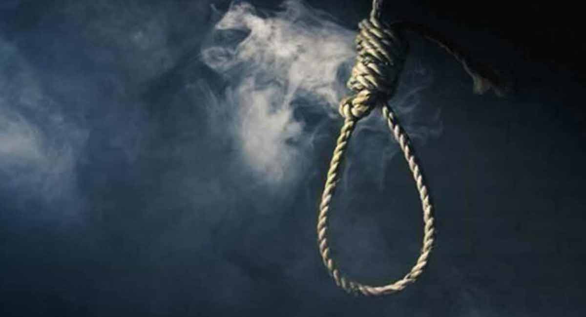 Sangareddy: Worker commits suicide at IDA Bollaram