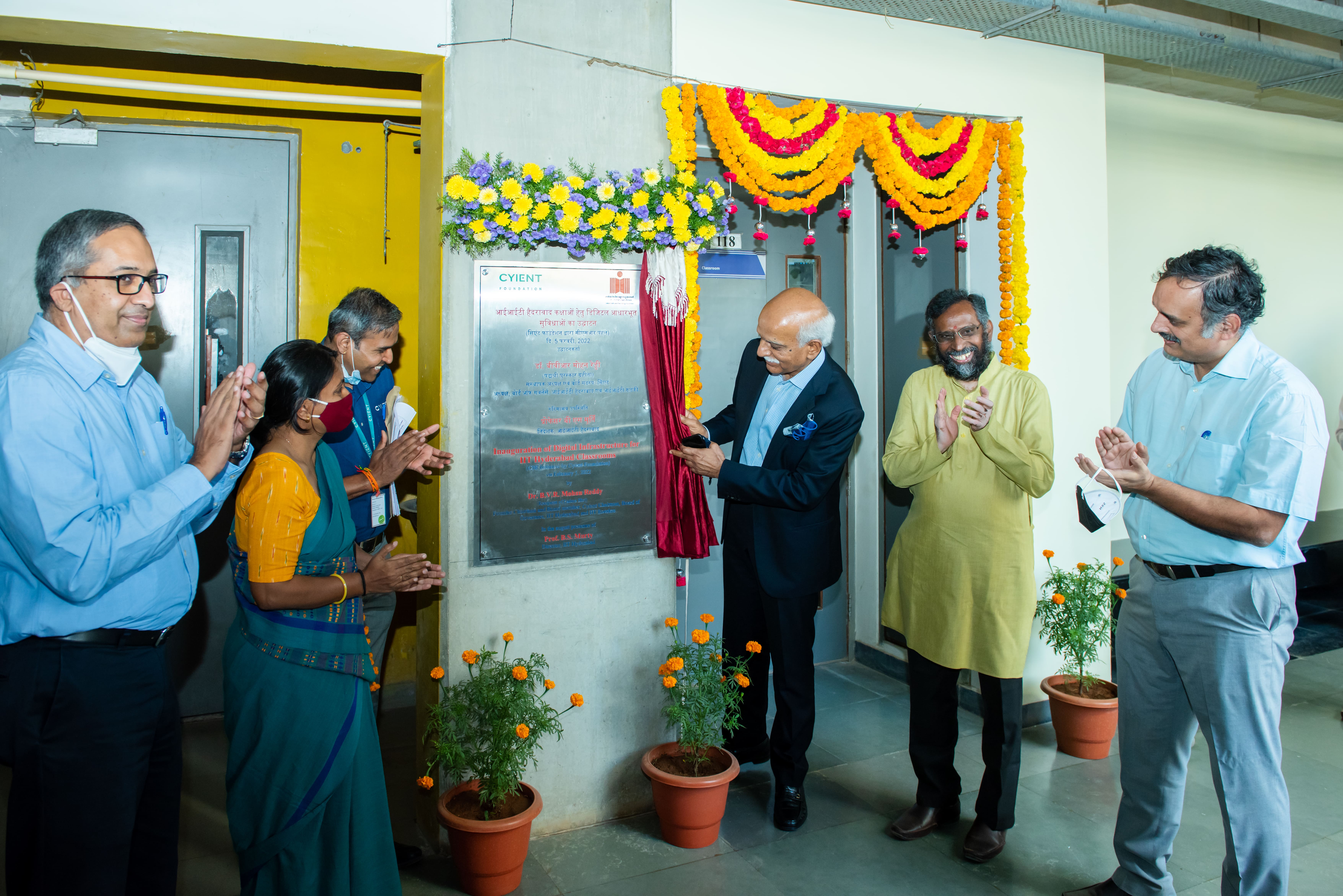 Cyient foundation funds IIT-H to upgrade to Hybrid clasrooms
