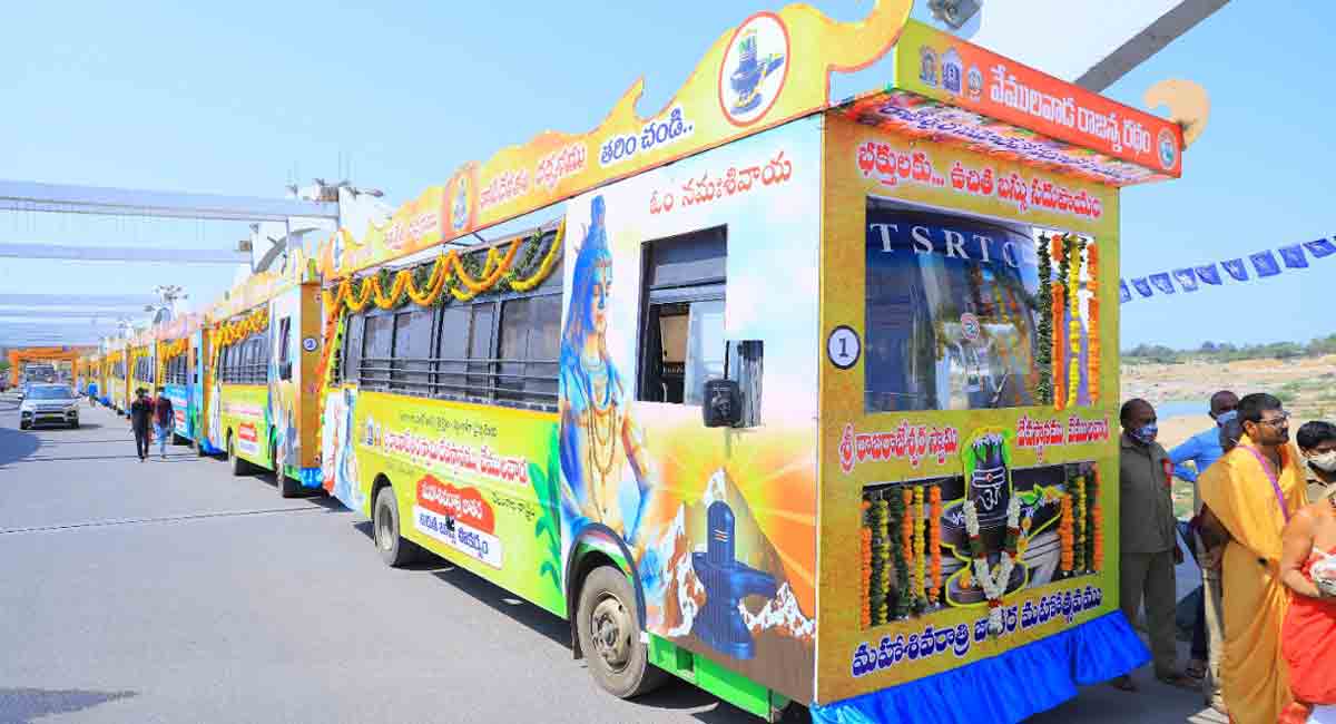 Free bus services launched for Maha Shivaratri jatara in Vemulawada