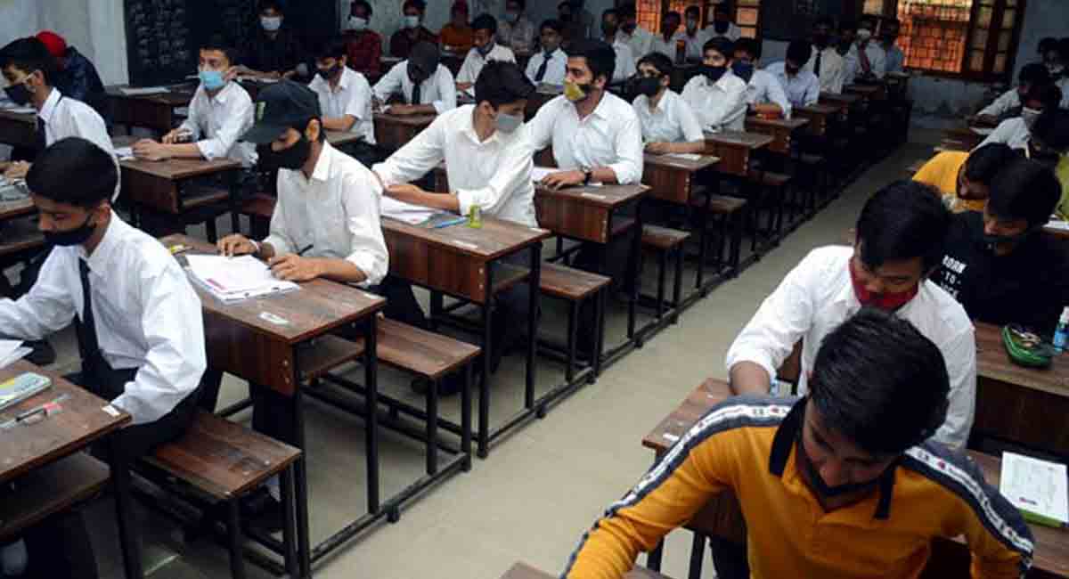 CBSE to conduct second-term board exam for classes 10, 12 in offline mode from April 26