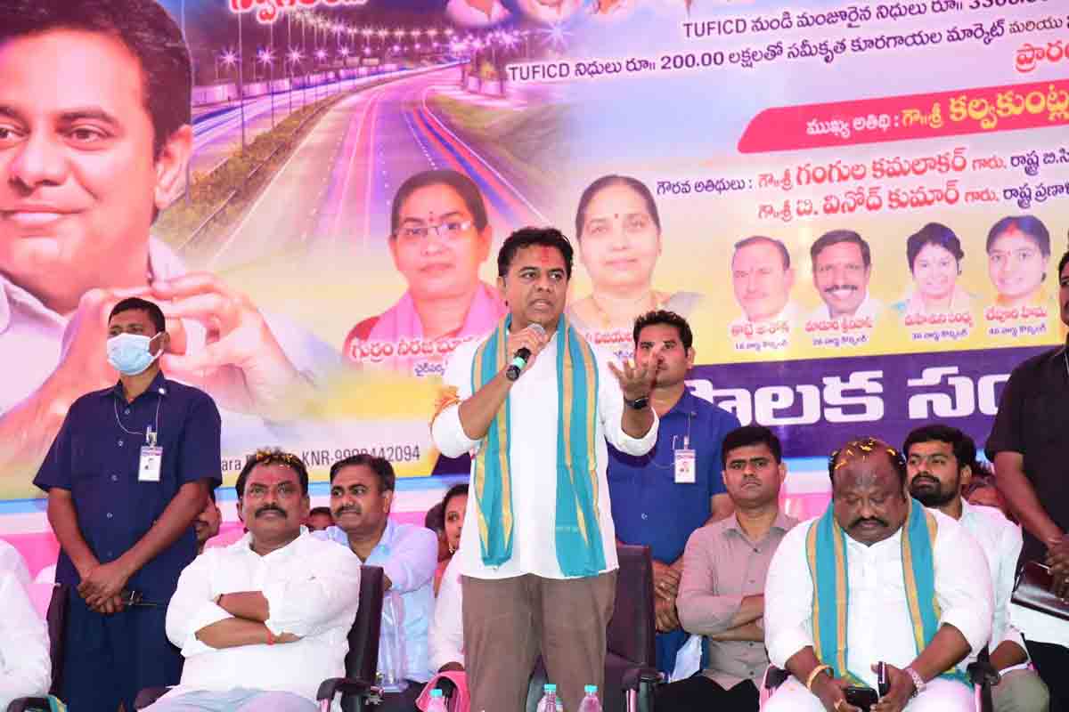 All four BJP MPs from Telangana are inefficient: KTR