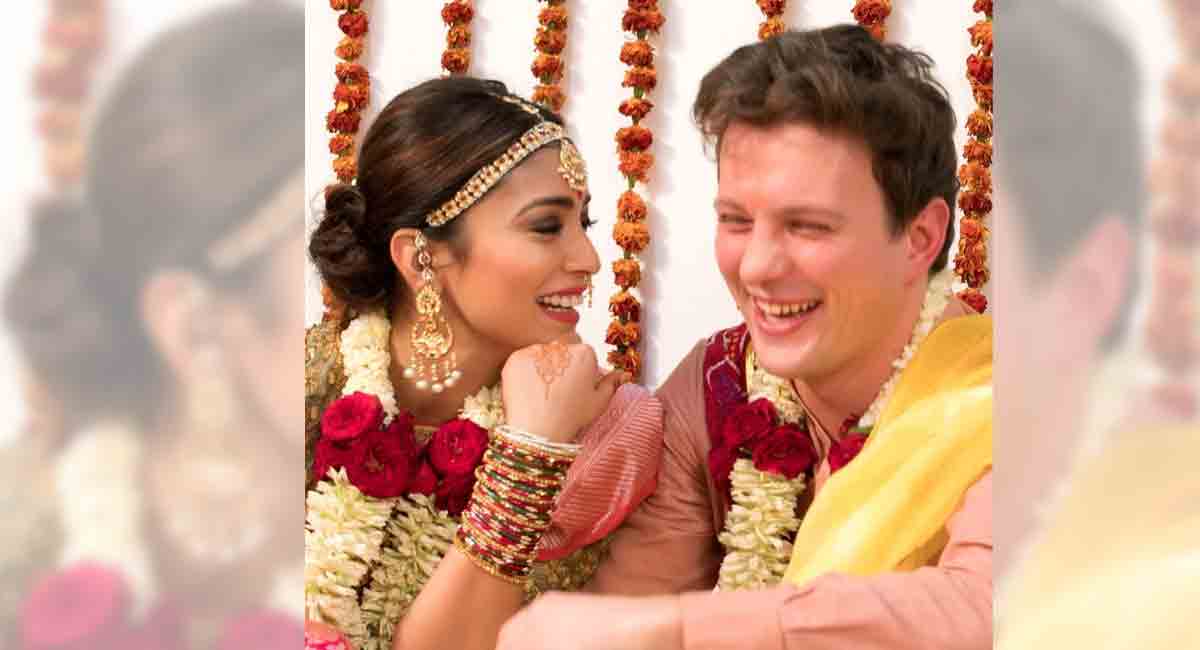 Shriya Saran pens heartfelt post to hubby on wedding anniversary