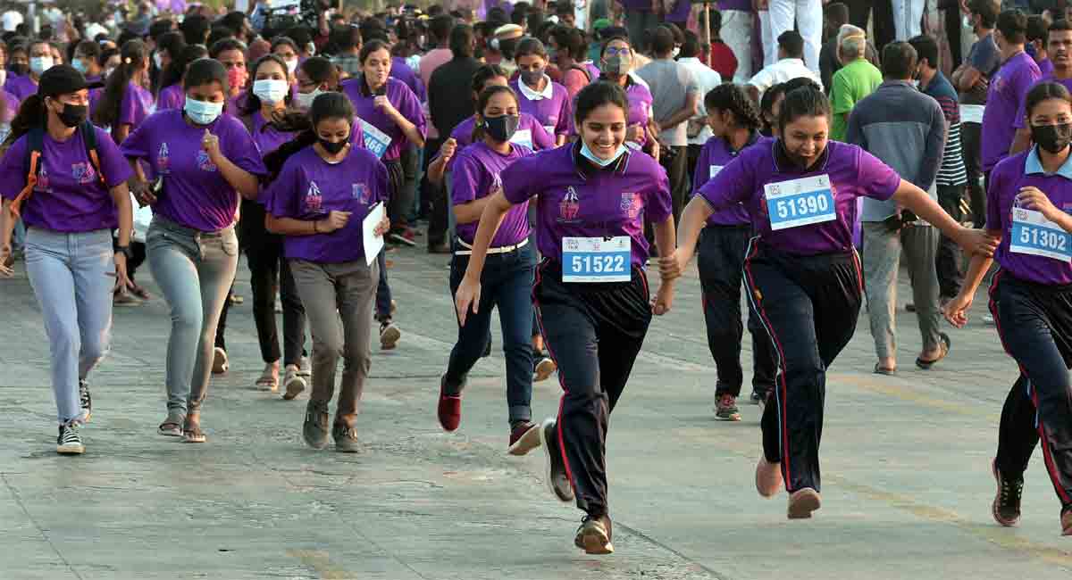 Huge turn out for ‘Gender Equality Run’ organised by Hyderabad City police