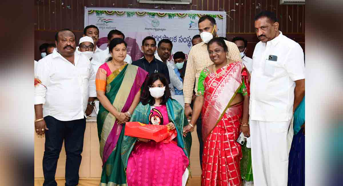 Telangana committed to development of women: Gangula