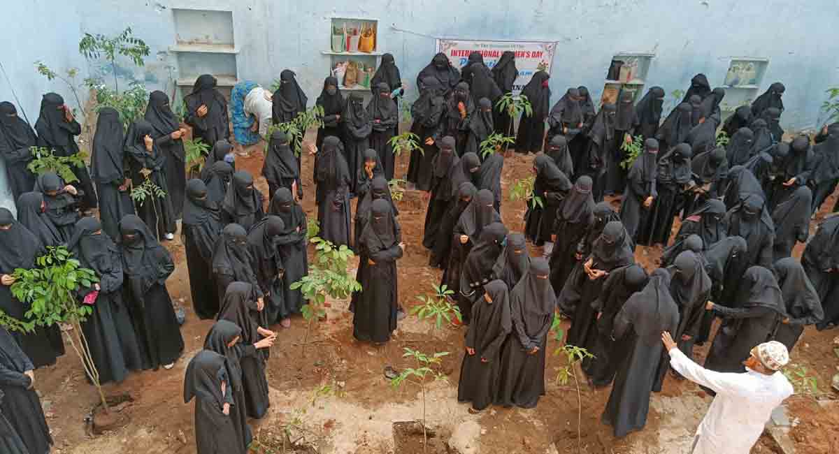 Women’s Day: Women plant saplings as part of Green India Challenge in Hyderabad