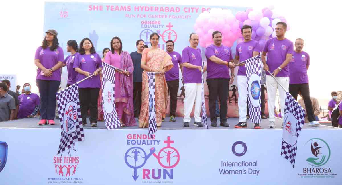 Hyderabad cops organise ‘Gender Equality Run’ at Necklace Road