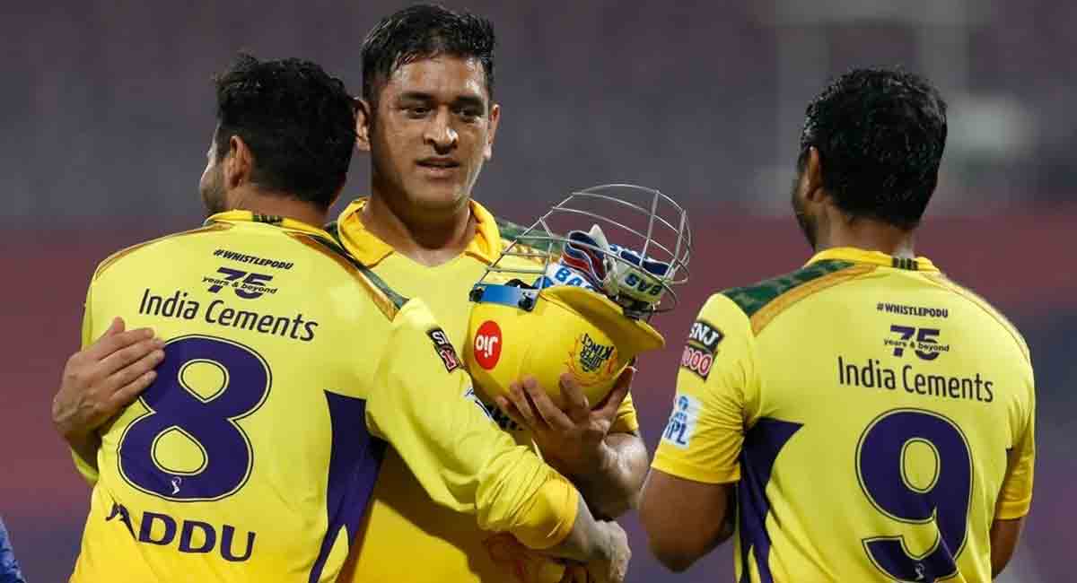 IPL 2022: Jadeja resigns from CSK captaincy, Dhoni to lead in remaining games
