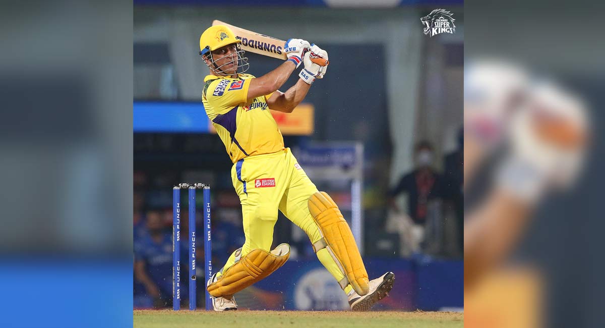 IPL 2022: Wishes pour in as Dhoni finishes things off in style against MI