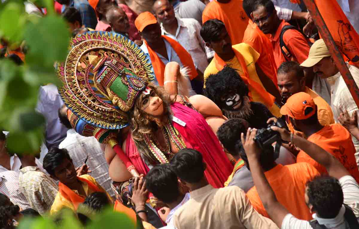 Hanuman Jayanti Shobha Yatra begins in Hyderabad - Telangana Today