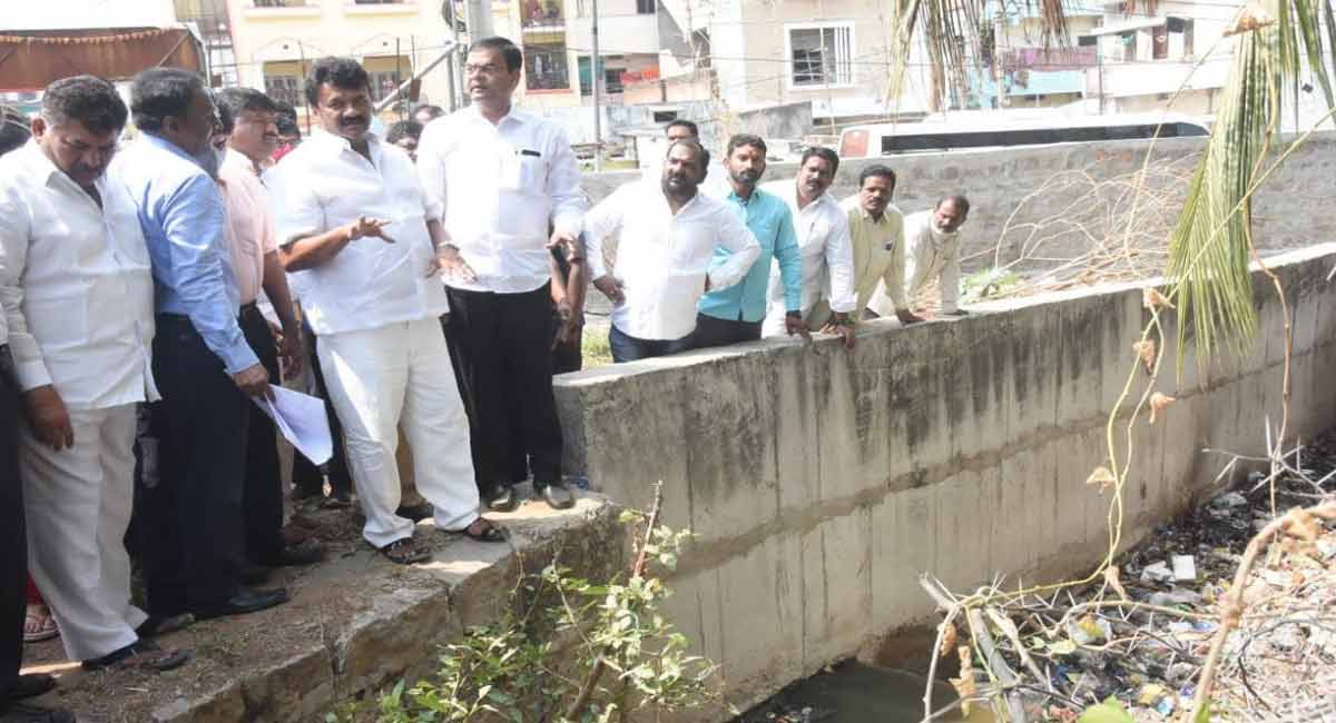 All nala encroachments in Hyderabad to be removed, says Talasani