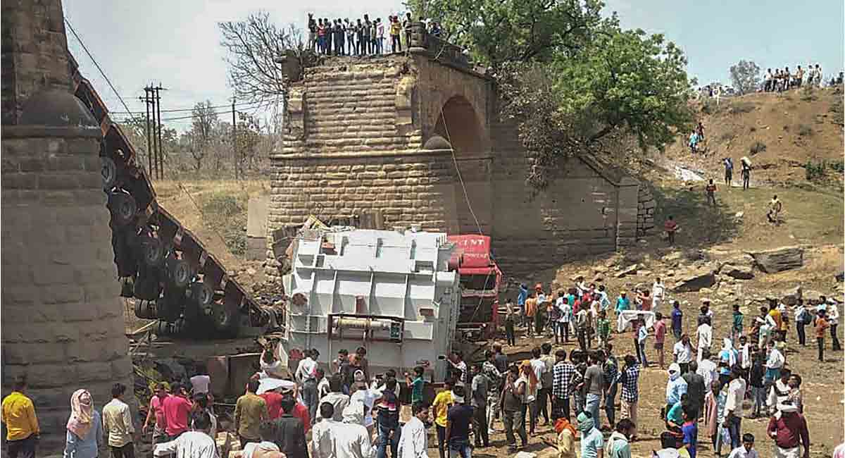 Madhya Pradesh: British-era bridge collapses while lorry was crossing