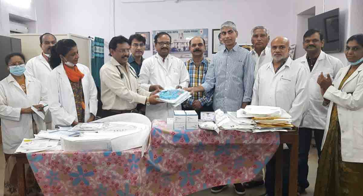 US-based doctor donates Rs 15 lakh worth cardiac disposables to OGH