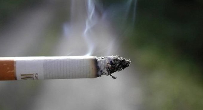 Smoking reduces wealth’s tendency to increase life expectancy