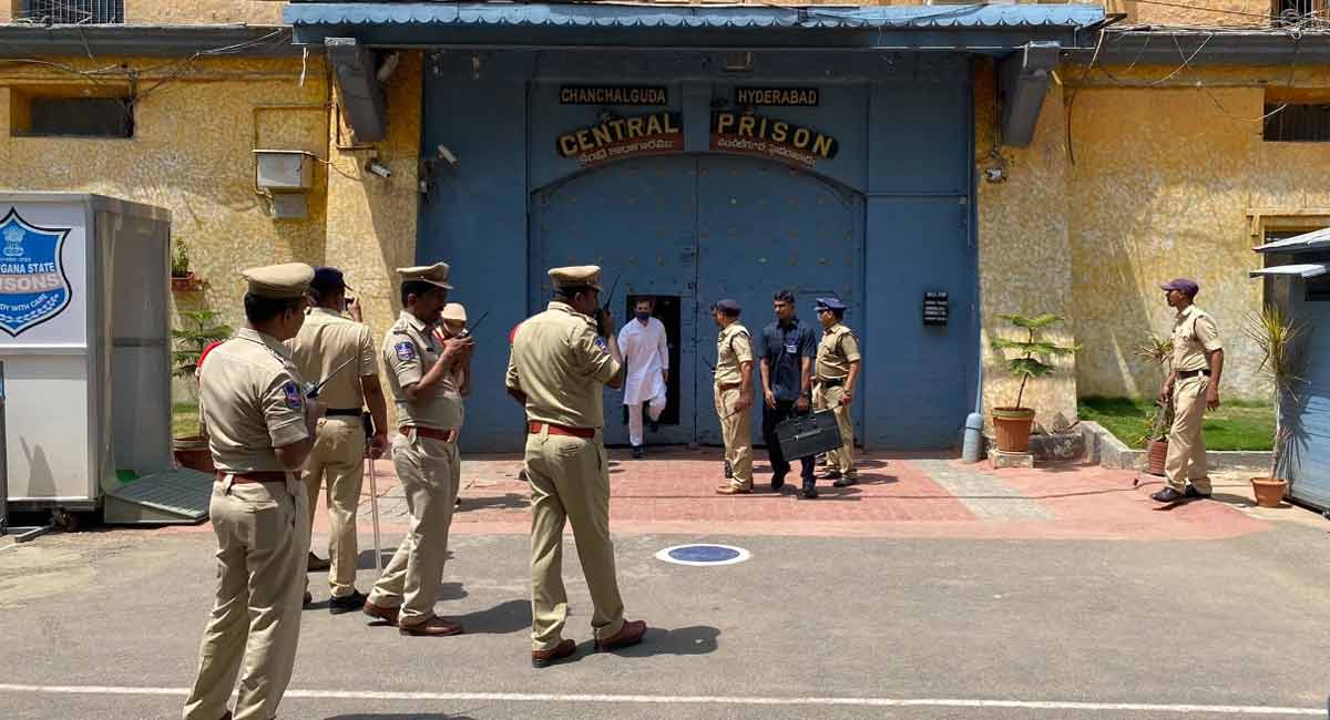 Hyderabad: Rahul Gandhi calls on NSUI leaders at Chanchalguda Central Jail