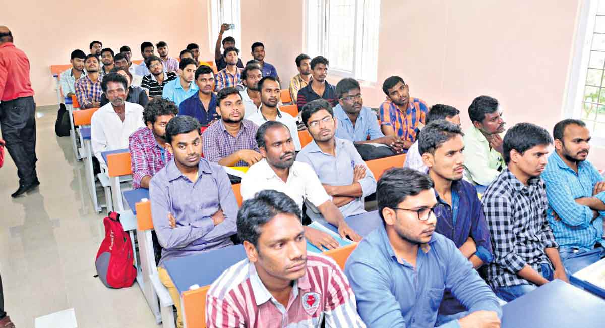 Telangana BC study circle provides free coaching for Group I exams