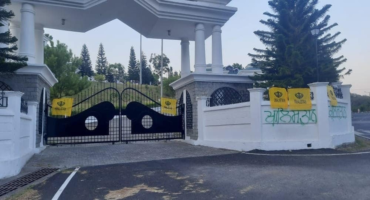 Khalistan flags hung at entrance of HP Assembly gate