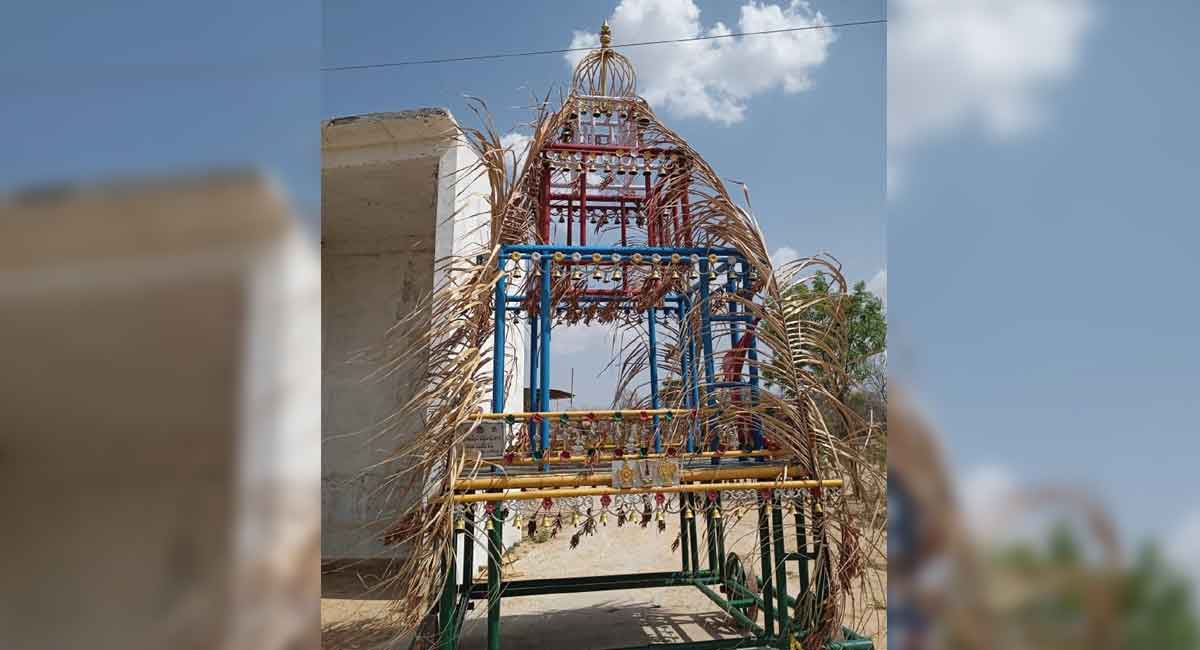 Telangana: Three electrocuted while pulling temple chariot in Nalgonda
