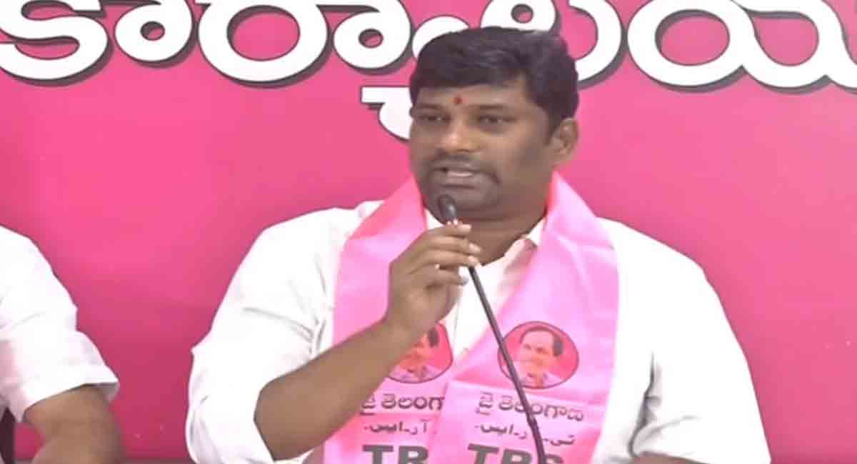 TRS continues tirade against PM, dares to go for early polls