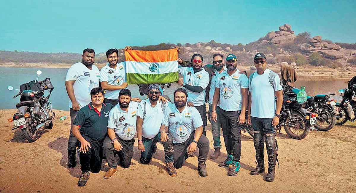Hyderabadi bulleteers on ‘Azadi’ expedition