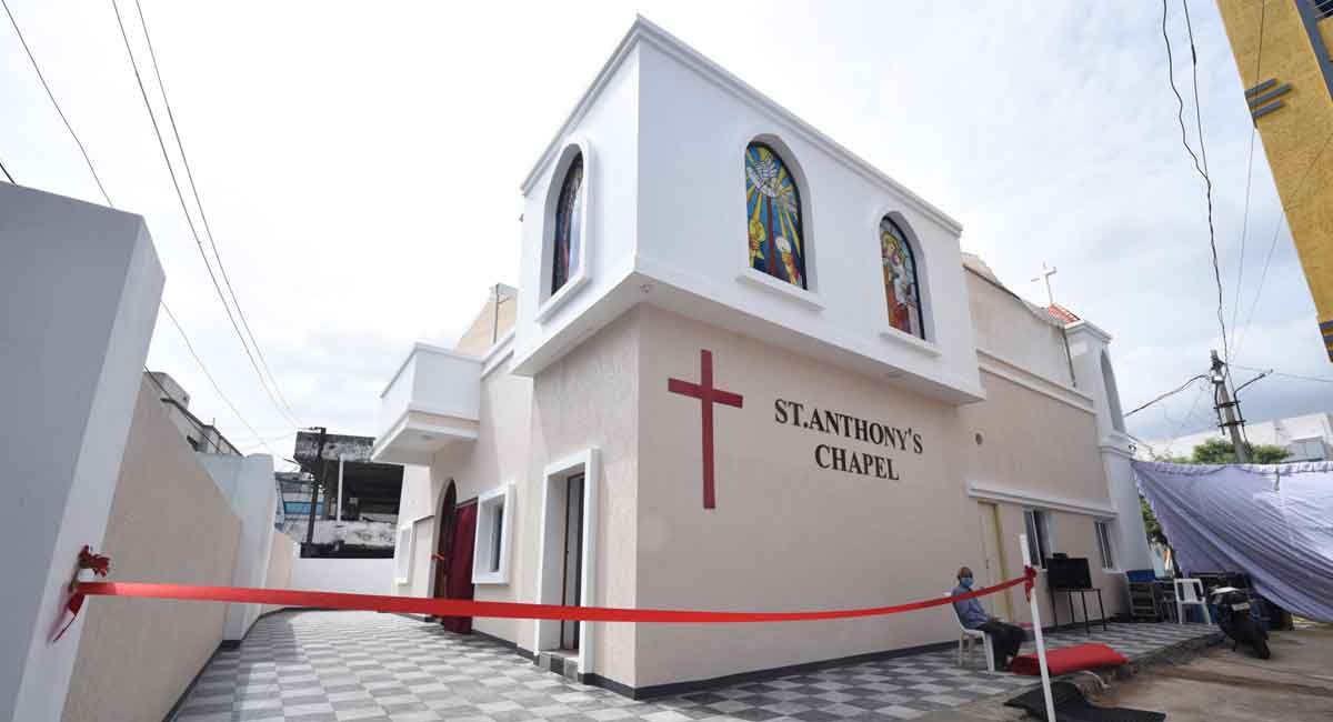 Cardinal-elect Anthony Poola consecrates St Anthony’s Chapel in Hyderabad