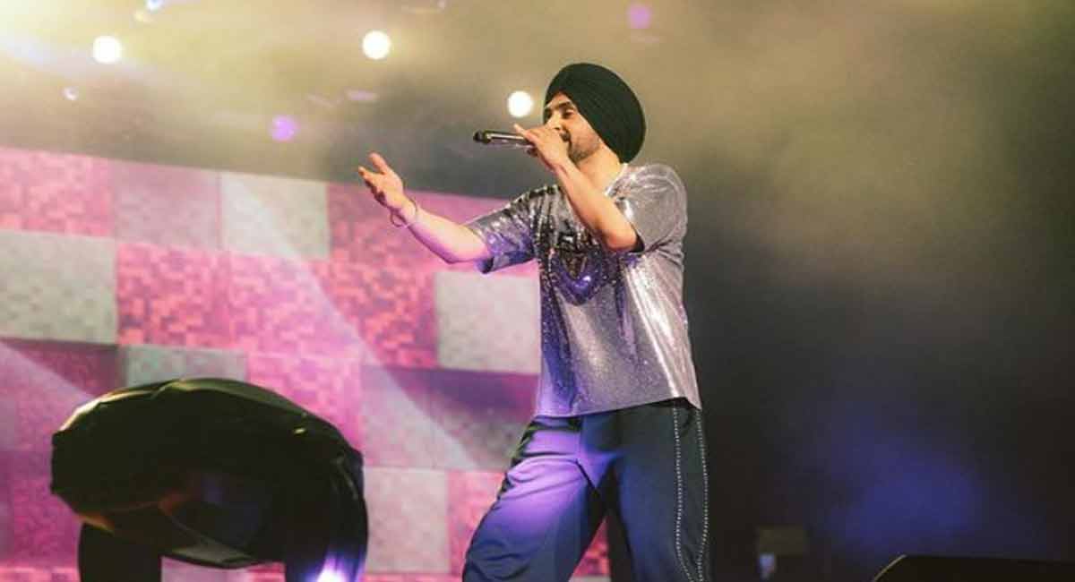 Diljit Dosanjh pays tribute to Sidhu Moose Wala at his Vancouver concert