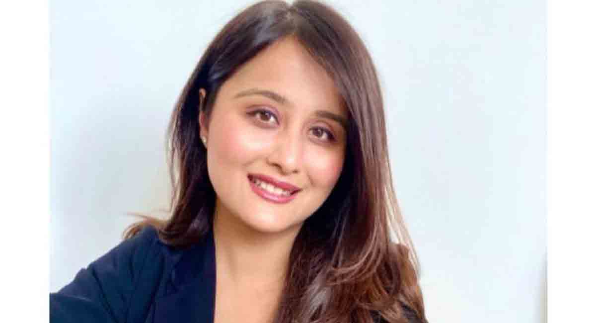 Esha Dhingra shines as one of prominent mom influencers on the internet