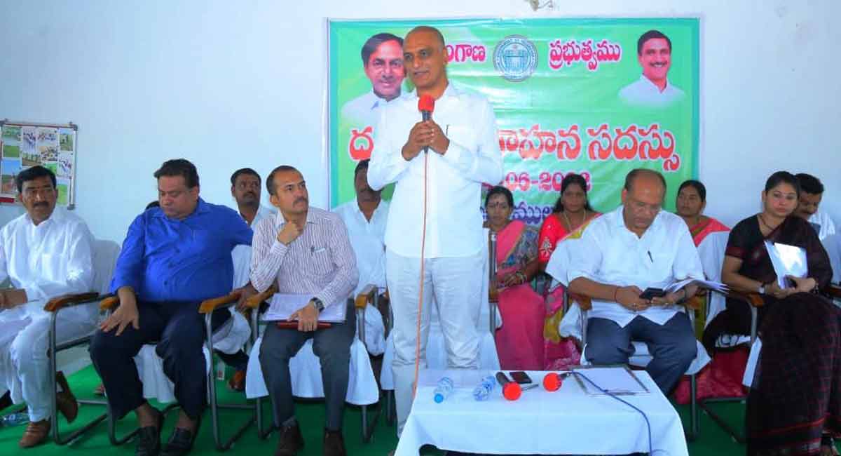 Mulugu mandal in Siddipet taken up as pilot project to resolve all land issues: Harish Rao