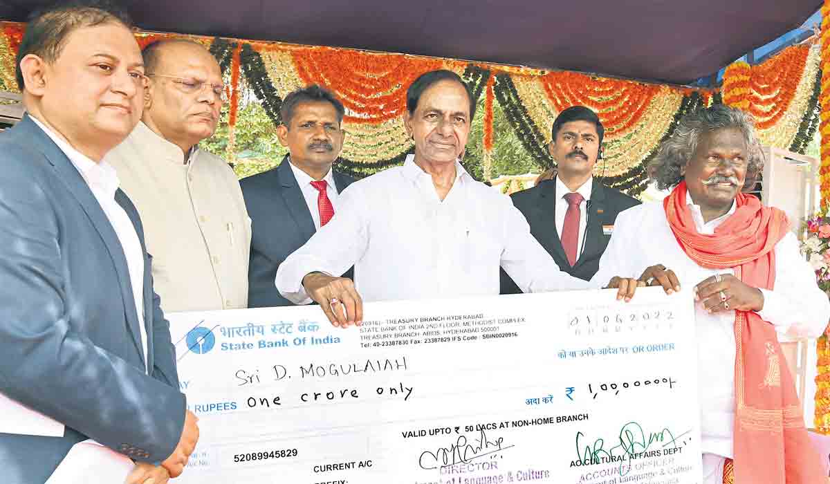 Telangana reached pinnacle of development: KCR