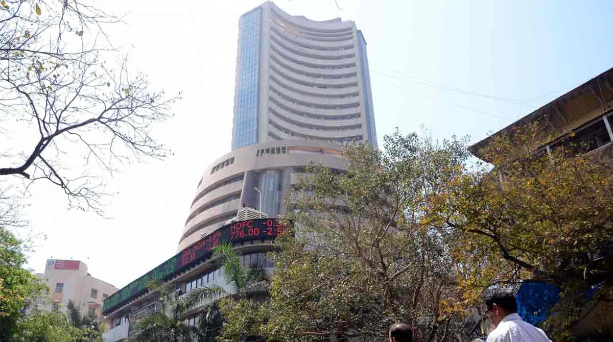 Sensex rallies 566 points in early trade on buying in Reliance, IT stocks